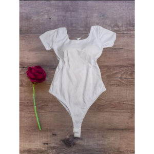 Blusa BODY Trançadas nas Costas Feminina com bojos manga curta canelado