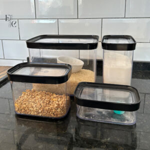 KIT DESPENSA BÁSICA 4 POTES HERMÉTICOS 4000ML, 1500ML, 1000ML E 450ML PARA MANTIMENTOS MULTIUSO APTO À LAVA-LOUÇAS