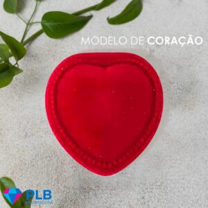 Caixinha de Aliança Coração Namoro Noivado Casamento Compromisso Veludo Vermelho 2 Fendas