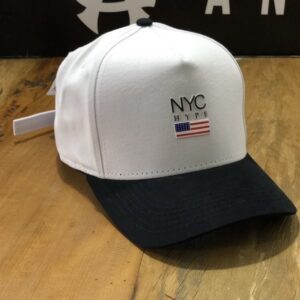 BONÉ BANDEIRINHA NYC HYPE NEW YORK CITY FITA, STRAPBACK, BRANCO