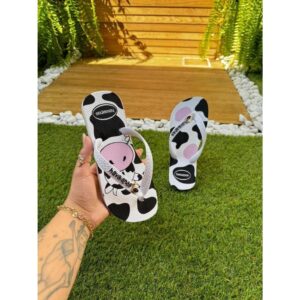 Chinelo De Dedo Com Correia E Estampas Diferenciadas Leve E Confortável