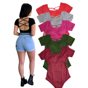 Blusa BODY Trançadas nas Costas Feminina com bojos manga curta canelado