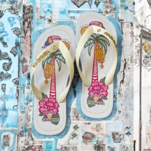 Chinelo De Dedo Com Correia E Estampas Diferenciadas Leve E Confortável