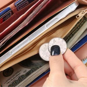 carteira Feminina + alça de mão porta celular, cartão, documentos, moedas details TRIÂNGULAR – PROMOÇÃO