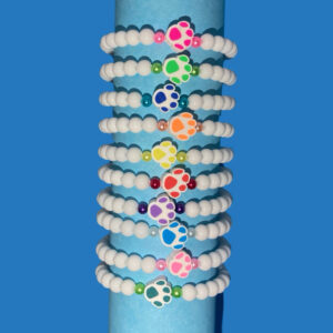 Kit 8 Pulseiras Miçanga Frutas Patas Coração Flores Estrelas Mix Infantil Criança