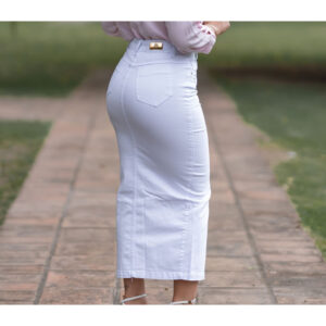 Saia Fenda Frontal Branca Jeans Longuete em Brim Branco com Pedraria Ref. 1208