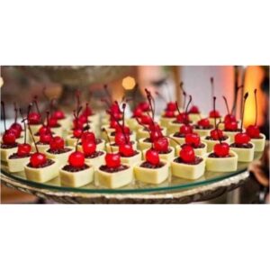 50/100 copinhos QUADRADO de chocolate para doces finos.