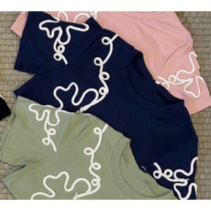 BLUSA MANGA CURTA DETALHES EM APLICAÇÕES