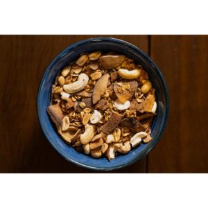 Senhora Granola Plus 1kg – Completa com Castanha de Caju e Lascas de Coco Caramelizado