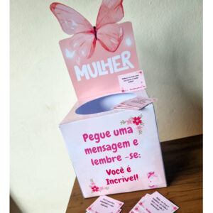 Caixa Dia da Mulher com tags motivacionais – Lembrancinha/ Dia Internacional da Mulher/45 tags
