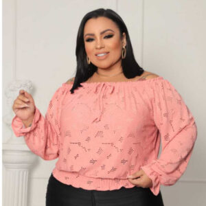 Blusa Ciganinha Tecido Bordado LESSIE Manga Longa Feminina Plus Size Moda 2026