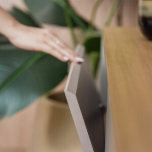 Nicho Suspenso Curvo 2.2 com Portas  Linea Brasil