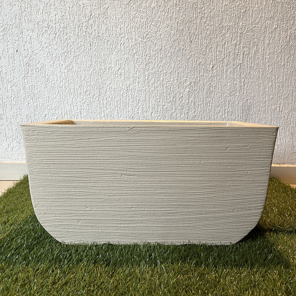 Vaso Decorativo Polietileno para Plantas Jardineira Medidas 26x30x51cm